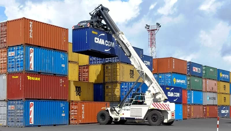 van chuyen hang hoa tu malaysia ve viet nam